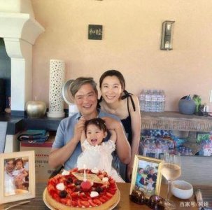 ​TVB明星李美慧出席北舞70周年校庆，展现朴素风格，婚姻曾因年龄差引发热议