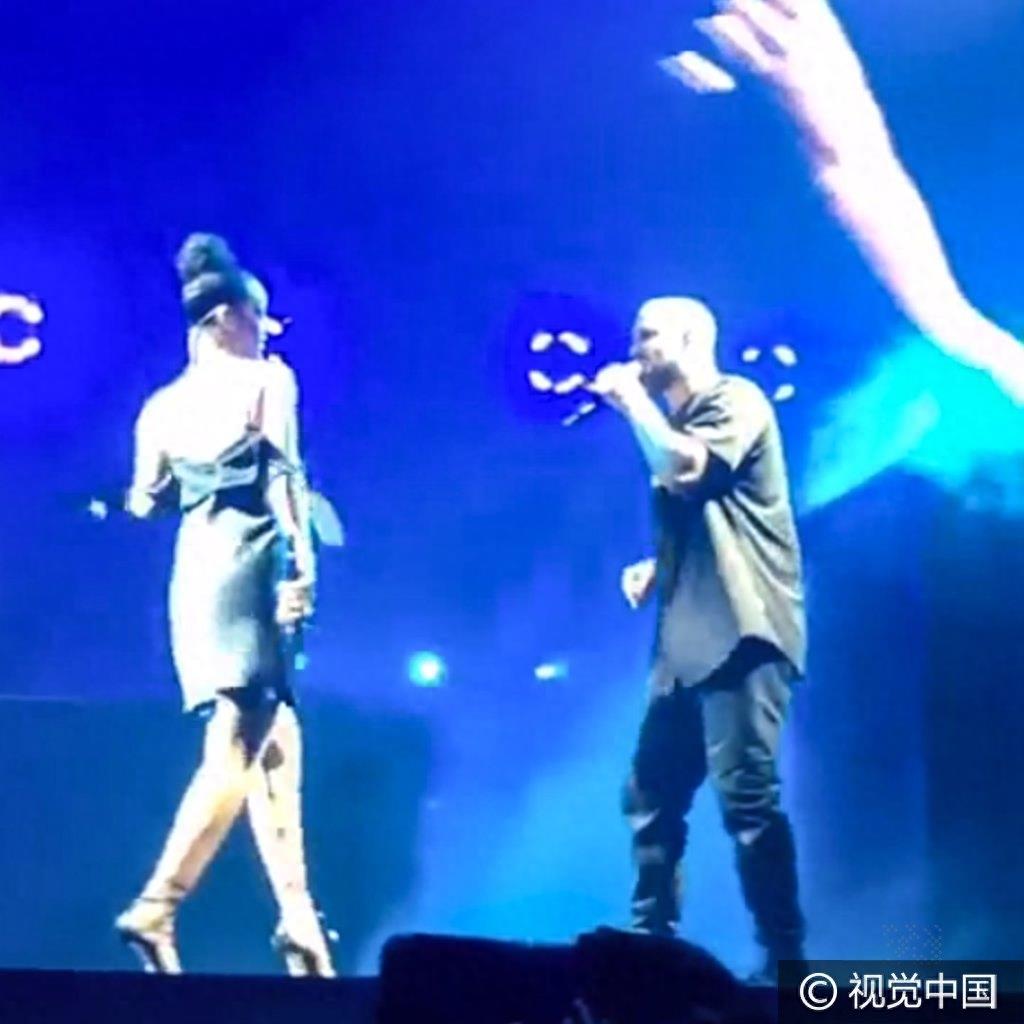 降服女王的男子！Drake深情表白蕾哈娜 贴身热舞拥吻好恩爱