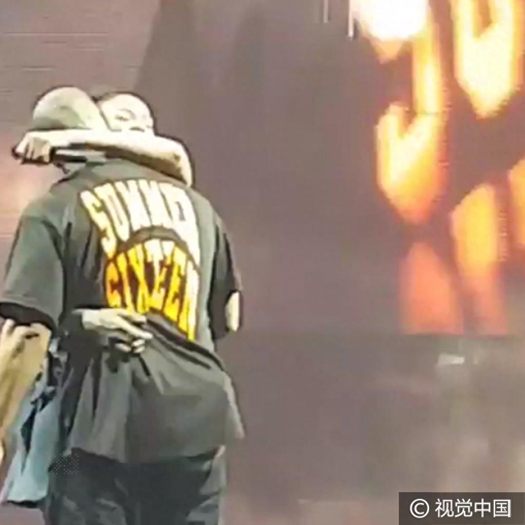 降服女王的男子！Drake深情表白蕾哈娜 贴身热舞拥吻好恩爱