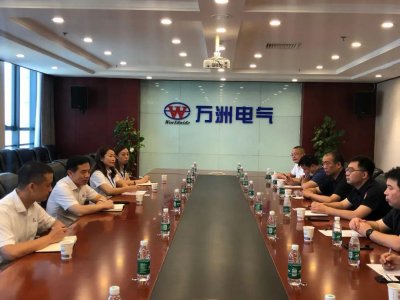 ​洛阳理工学院考察团到万洲参观交流
