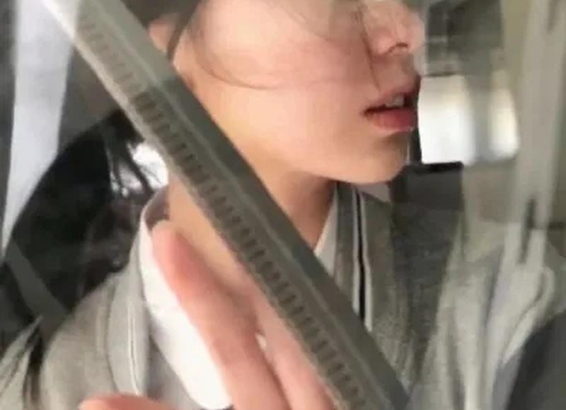 表示单身的个性签名[20句] (单身签名男生成熟霸气)