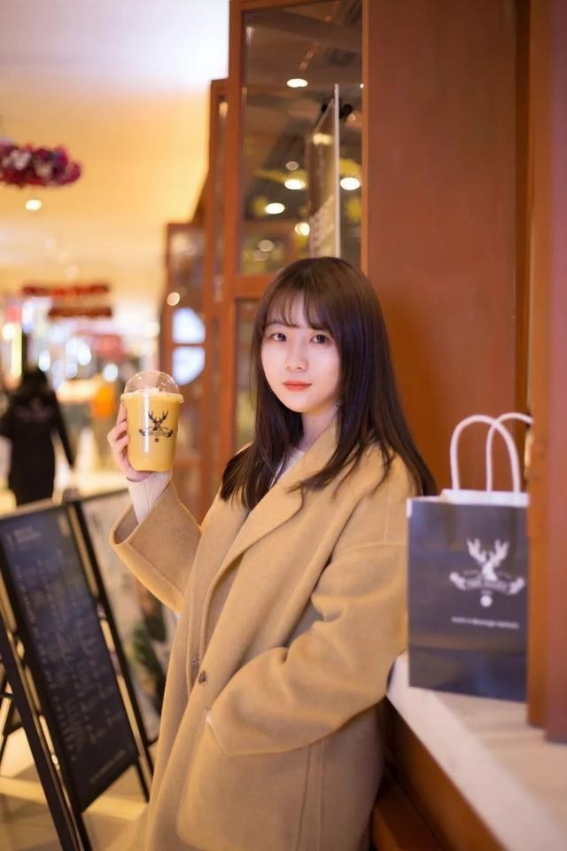 鹿角巷在大雁塔开了家新店，10款人气网红茶我全替你喝过了！
