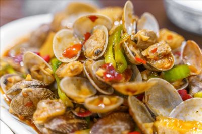 ​做花甲需要焯水吗？教你一招，花甲鲜美无沙，肉壳不分离