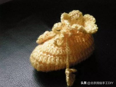​漂亮婴儿鞋的钩法教程，宝妈们一起来动手吧
