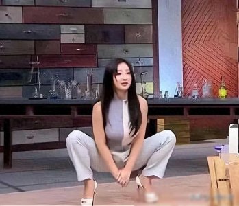​柳岩为什么还单身？当她穿上高跟鞋深蹲后！才知道为何没人敢追！