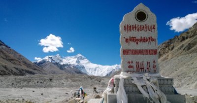 ​世界最高峰已被征服，为何云南玉龙雪山却至今无人登顶？长知识了