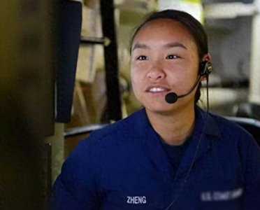 ​2019年，在美军舰上用中文警告我国海军的华人女兵，后来怎样