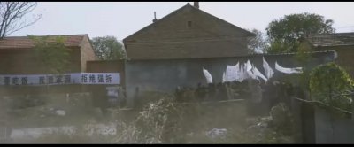 ​《战狼2》恶霸强拆民宅，最后结局大快人心