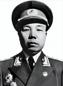 ​萧华儿子萧云清华大学毕业后想留北京，萧华：张家口铣床厂挺好