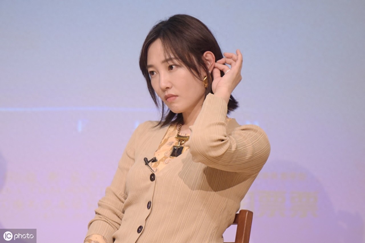 白百何,最美的10张照片欣赏,皮肤白皙,气质优雅