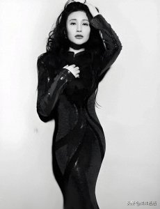 ​水蛇腰万美汐