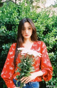 ​美女演员刘佳迷人美照欣赏，真的好漂亮