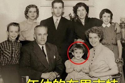​71岁布丽吉特登上杂志封面笑得真甜，一身白衣好嫩，宛如少女