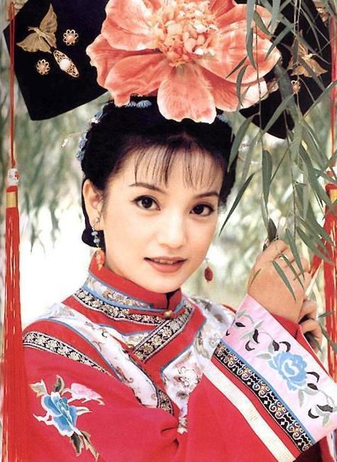 杨紫上榜北电校花, 被网友群嘲“北电没人了”, 第一位名副其实
