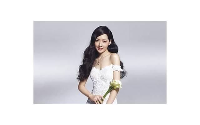 性格很酷的女生特征（性格沉静的女生特征）