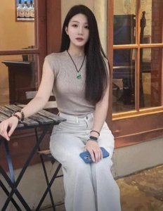 ​21岁美女网红柴柴去世，刚去韩国留学半年！死因疑与洒水车有关！