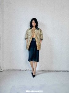 ​马思纯夏日大片穿真空外套 身姿窈窕妩媚五官精致