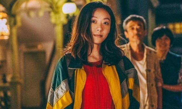 鄂博用一部戏改写结局（从星女郎成糊咖的鄂靖文）