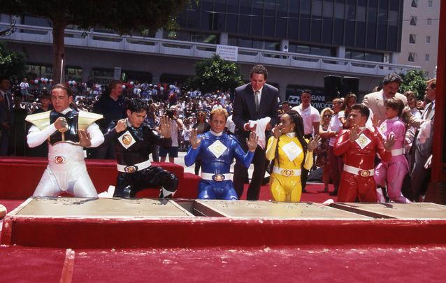 恐龙战队一共几部电影（20年前毁誉参半的电影版恐龙战队）(2)