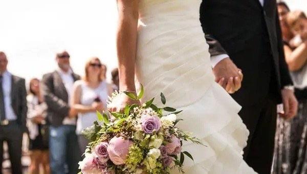 生活恭喜结婚的金句，一些恭喜新人的祝福语  2