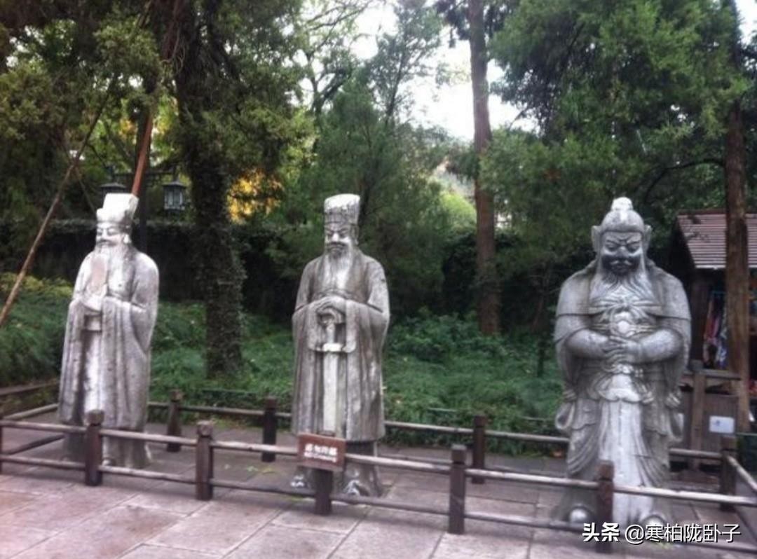 杭州栖霞岭抗金英雄岳飞墓题联