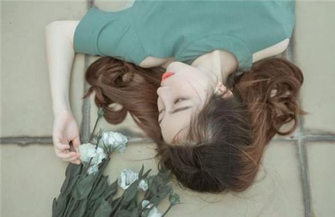 跟女朋友吵架后送什么好？