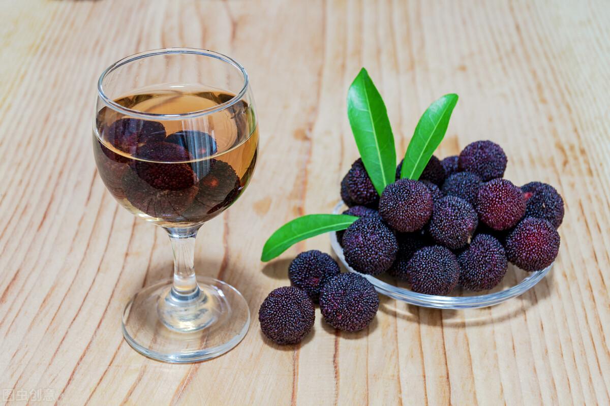 泡杨梅酒一斤杨梅几斤酒(杨梅泡酒的正确泡法)