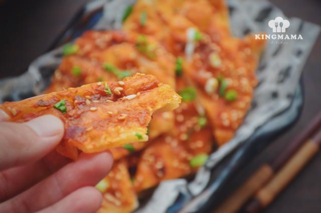 酱香饼的正宗做法与配方（教你做好吃的酱香饼）(1)