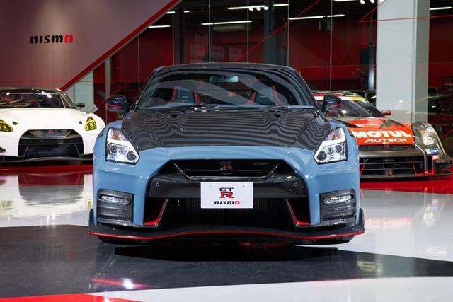 日产战神GTR-Nismo特别版，GTR的万兽之王，东京遇见哥斯拉-