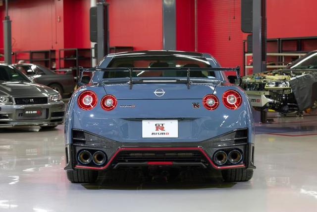 日产战神GTR-Nismo特别版，GTR的万兽之王，东京遇见哥斯拉-