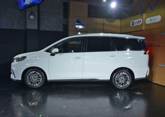 MAXUSEUNIQ5评测，1.3T混动系统，百公里油耗1.5L-