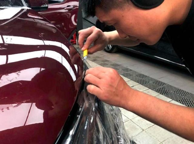 变“软”的路虎发现5贴隐形车衣花多少钱？-