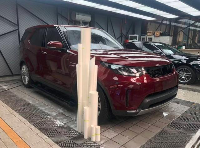 变“软”的路虎发现5贴隐形车衣花多少钱？-