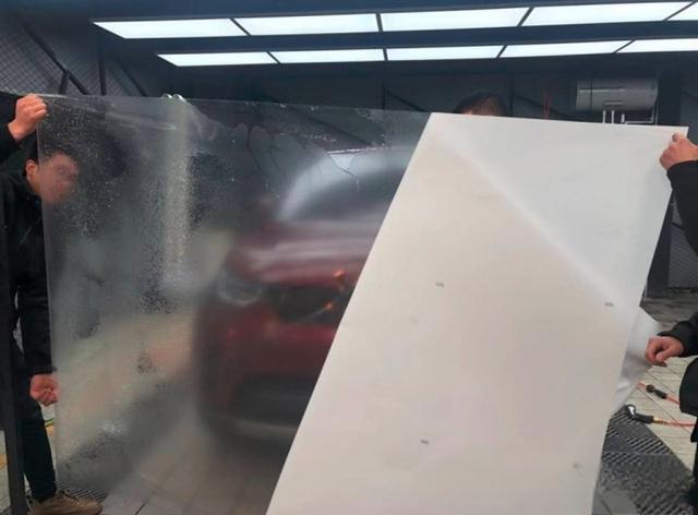 变“软”的路虎发现5贴隐形车衣花多少钱？-