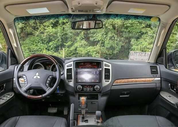 进口三菱帕杰罗怎么样？养一辆帕杰罗一年多少钱-