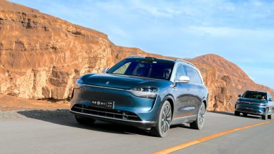 ​不是弱肉强食，而是强者之争！中国新能源汽车的金牌争夺战_ZAKER新闻