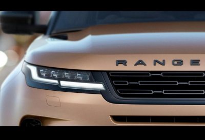 ​新款揽胜极光L上市，与发现运动有啥区别？