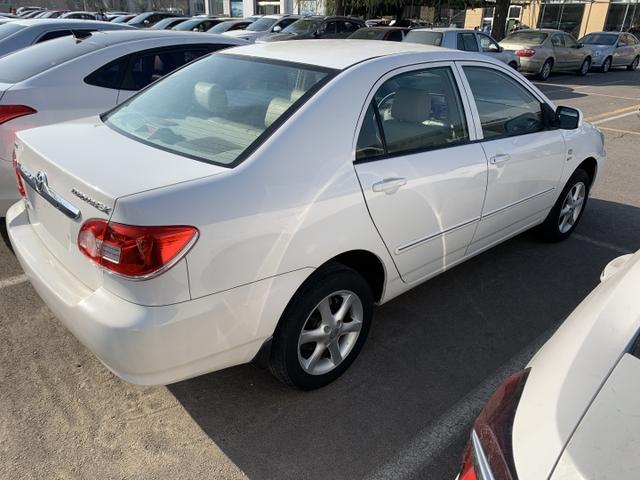 空间不大,油耗不低的老丰田花冠,9年车龄,你觉得能值多少钱?-