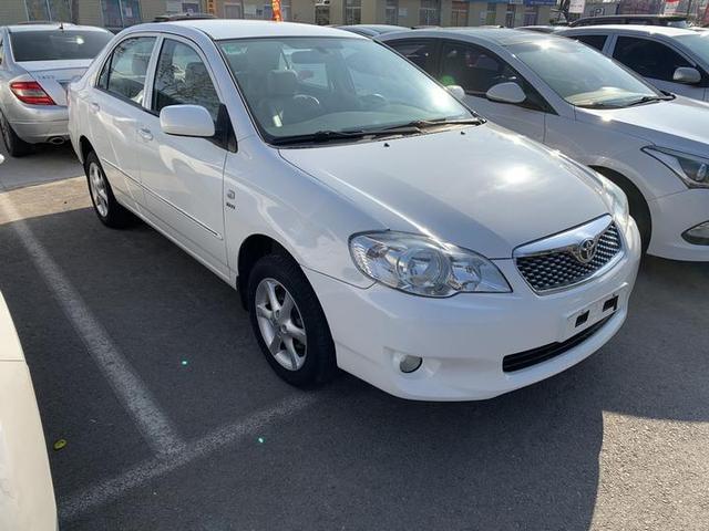 空间不大,油耗不低的老丰田花冠,9年车龄,你觉得能值多少钱?-