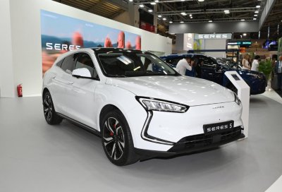 ​新能源市场份额暴涨，这些车年销量竟不到1000辆，属实离谱！