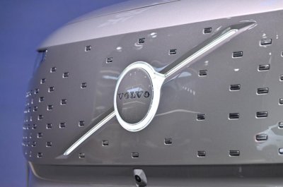 ​沃尔沃电动化踩刹车，为何大厂们不愿意转型了？