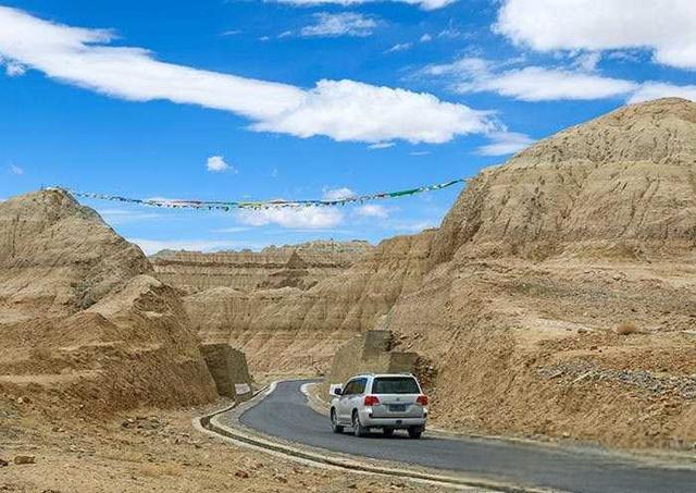 去西藏玩的朋友，有在当地租车的吗？靠谱吗？价格大概是多少钱？-