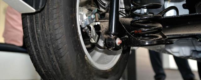 长城c30前悬架材质是什么-