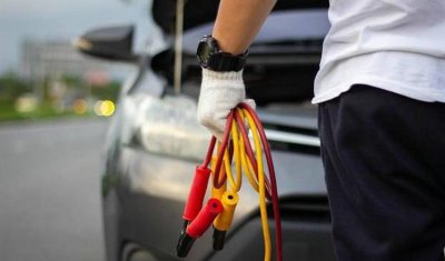 ​新能源汽车路上没电了怎么办