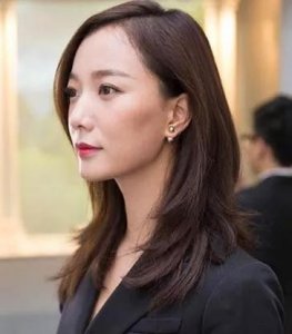 ​王珞丹：影视界的知名“花旦”