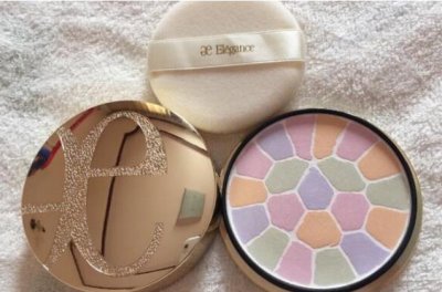 ​十大好用又持久散粉 排第一的是雅莉格丝 纪梵希暂排第二