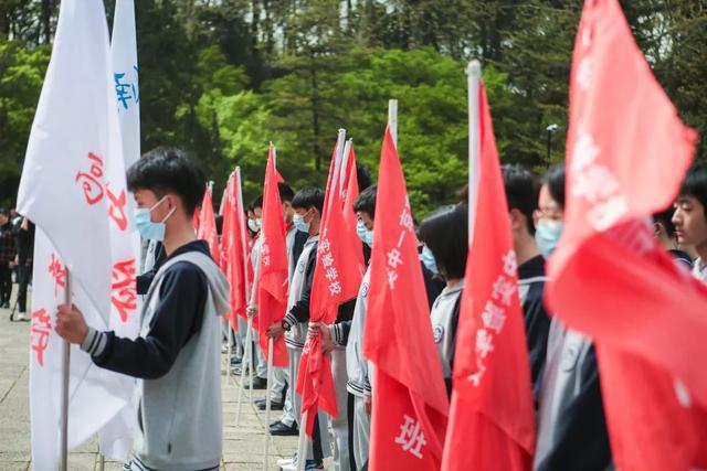 南京市第一中学实验学校 适合的教育自在地成长(40)