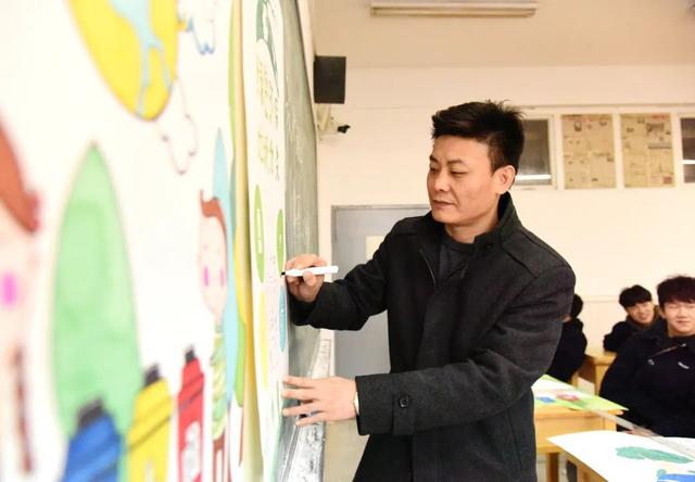 南京市第一中学实验学校 适合的教育自在地成长(24)