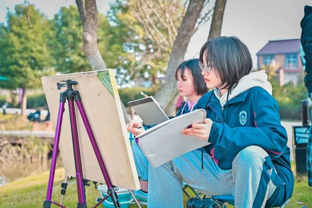 南京市第一中学实验学校 适合的教育自在地成长(26)