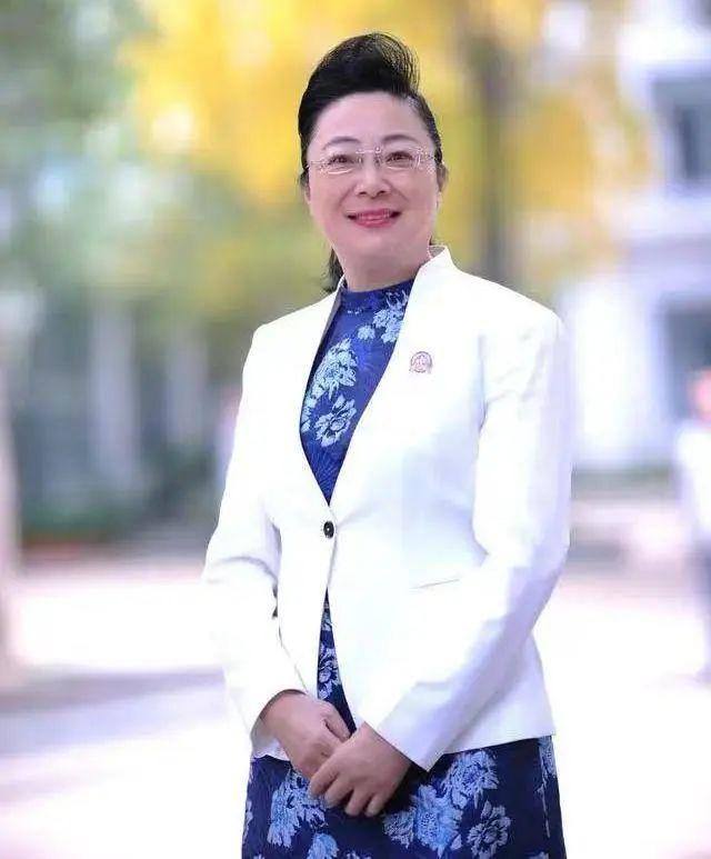 南京市第一中学实验学校 适合的教育自在地成长(4)